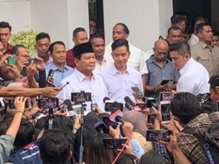 Prabowo Ajak Anies-Muhaimin dan Ganjar-Mahfud Bersatu