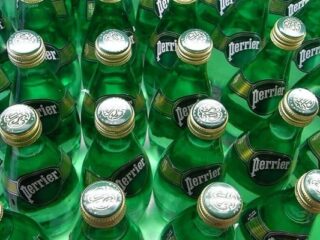 Diduga Terkontaminasi Tinja, 2 Juta Botol Soda Perrier Dihancurkan